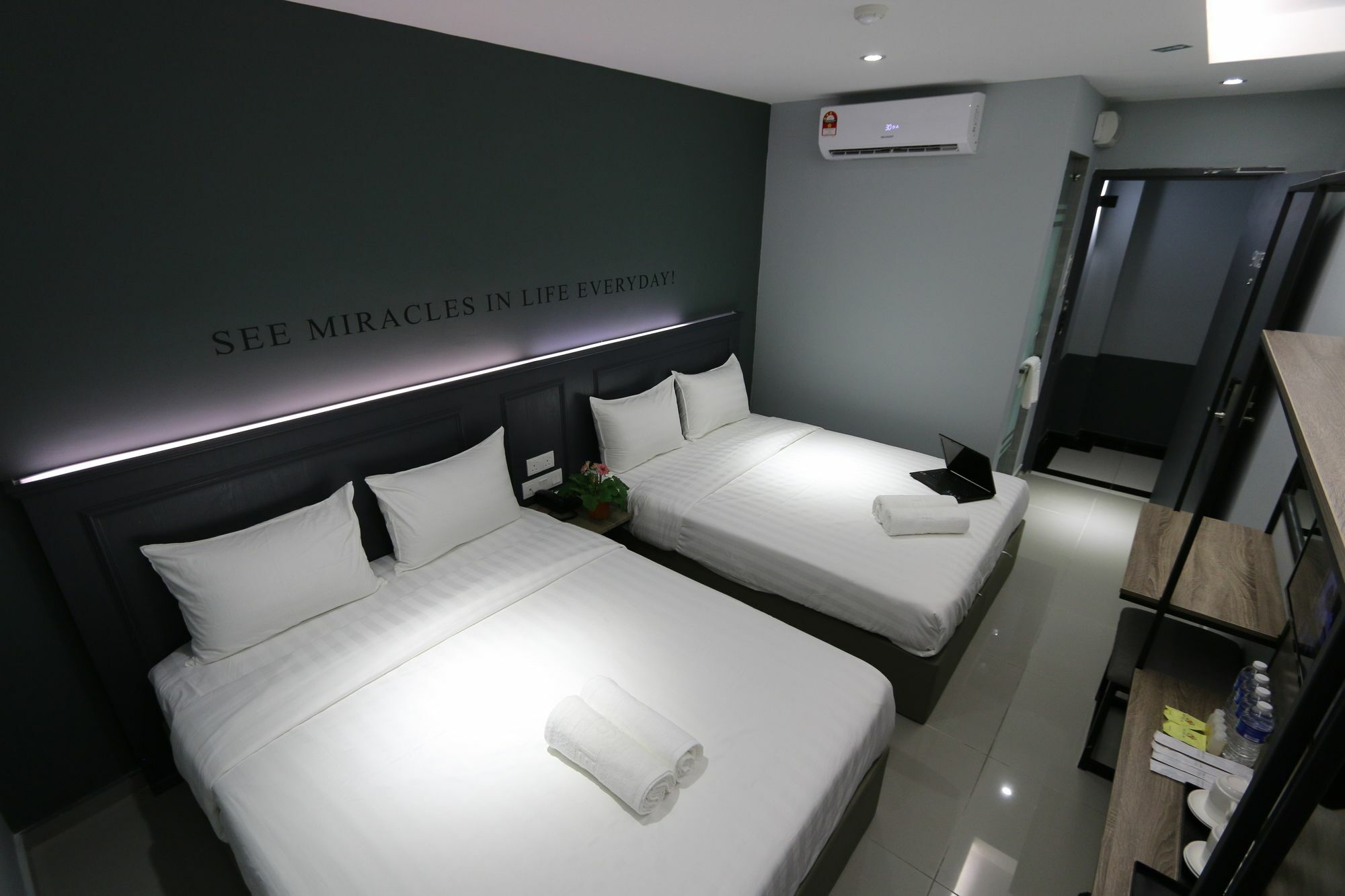 Hotel 99 Sri Petaling Kuala Lumpur Exterior foto